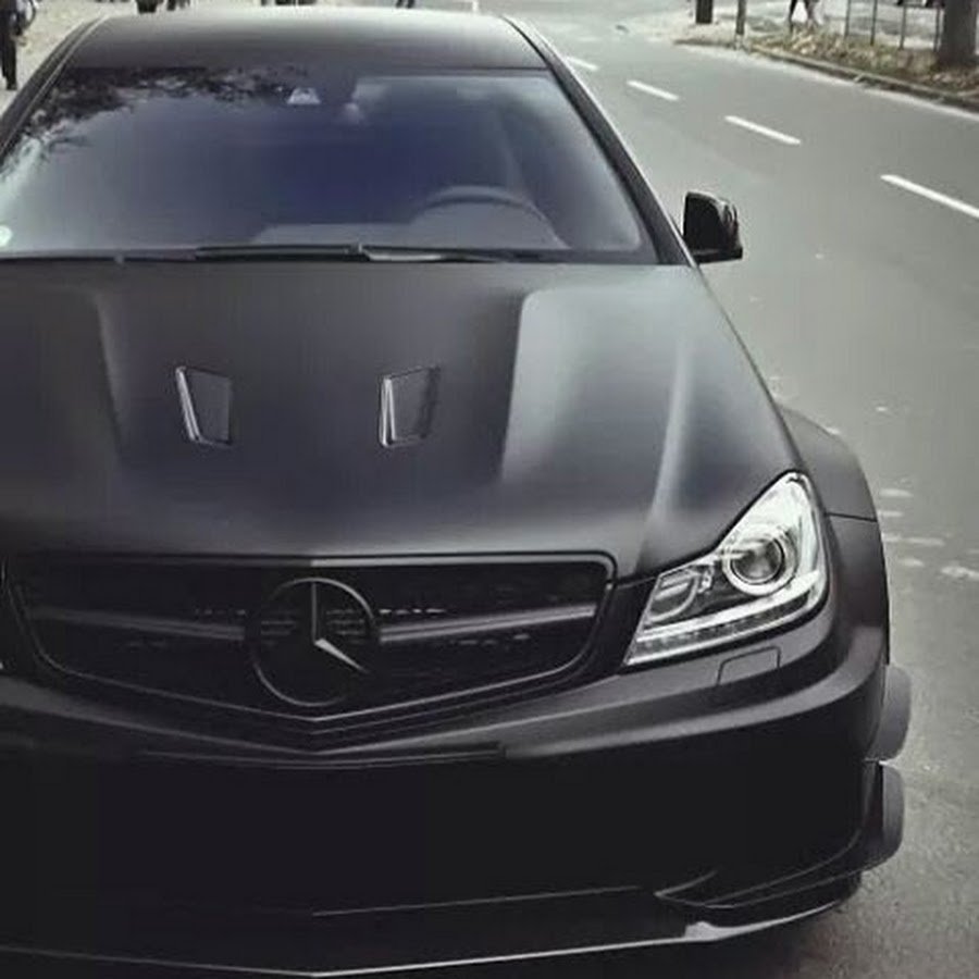 Mercedes Benz c63 AMG чёрный матовый