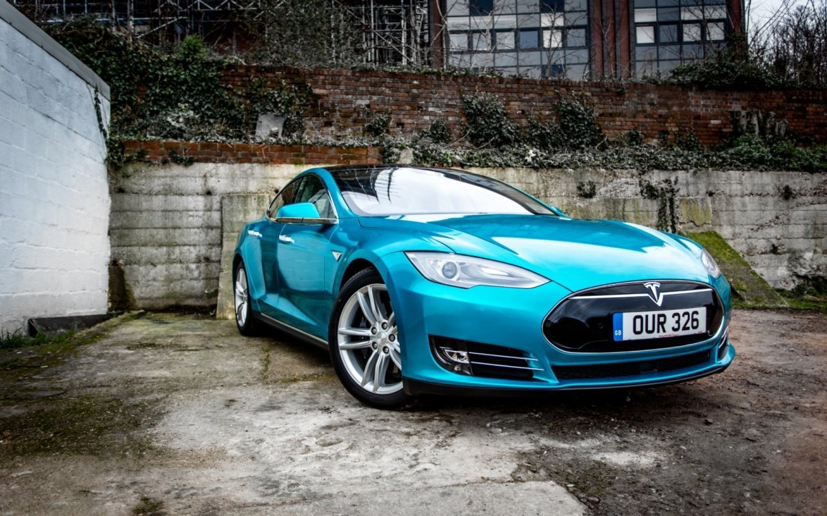 Tesla model s Blue