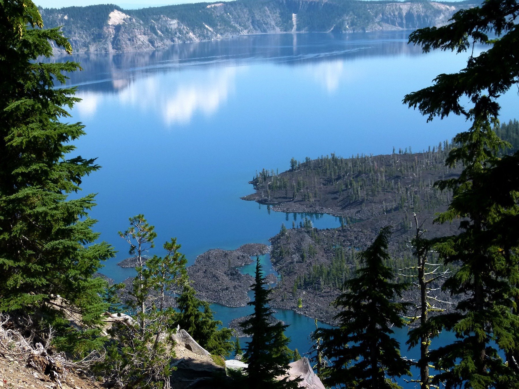 Район великих американских озер. Кратерное озеро в Орегоне. Озеро Крейтер США. Орегон Крейтер Лейк. Кратерное озеро, Орегон, США.
