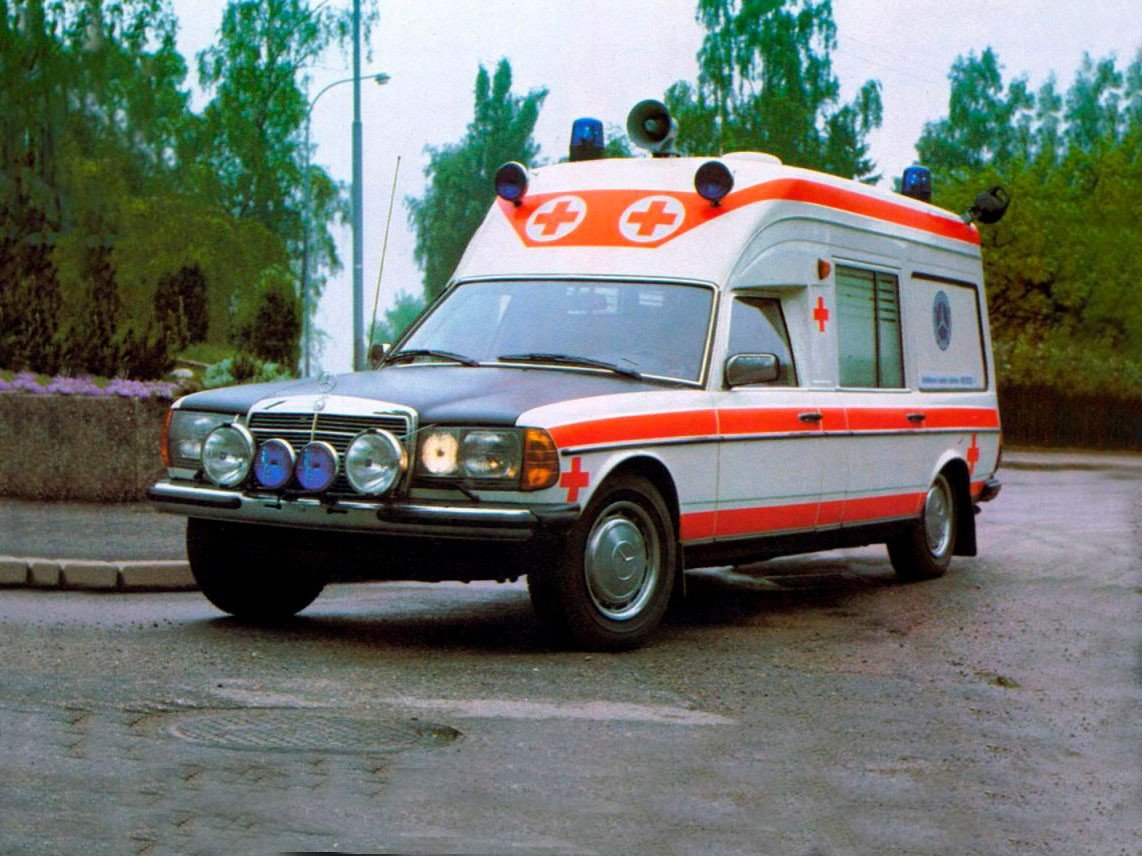 Mercedes Benz w123 Ambulance