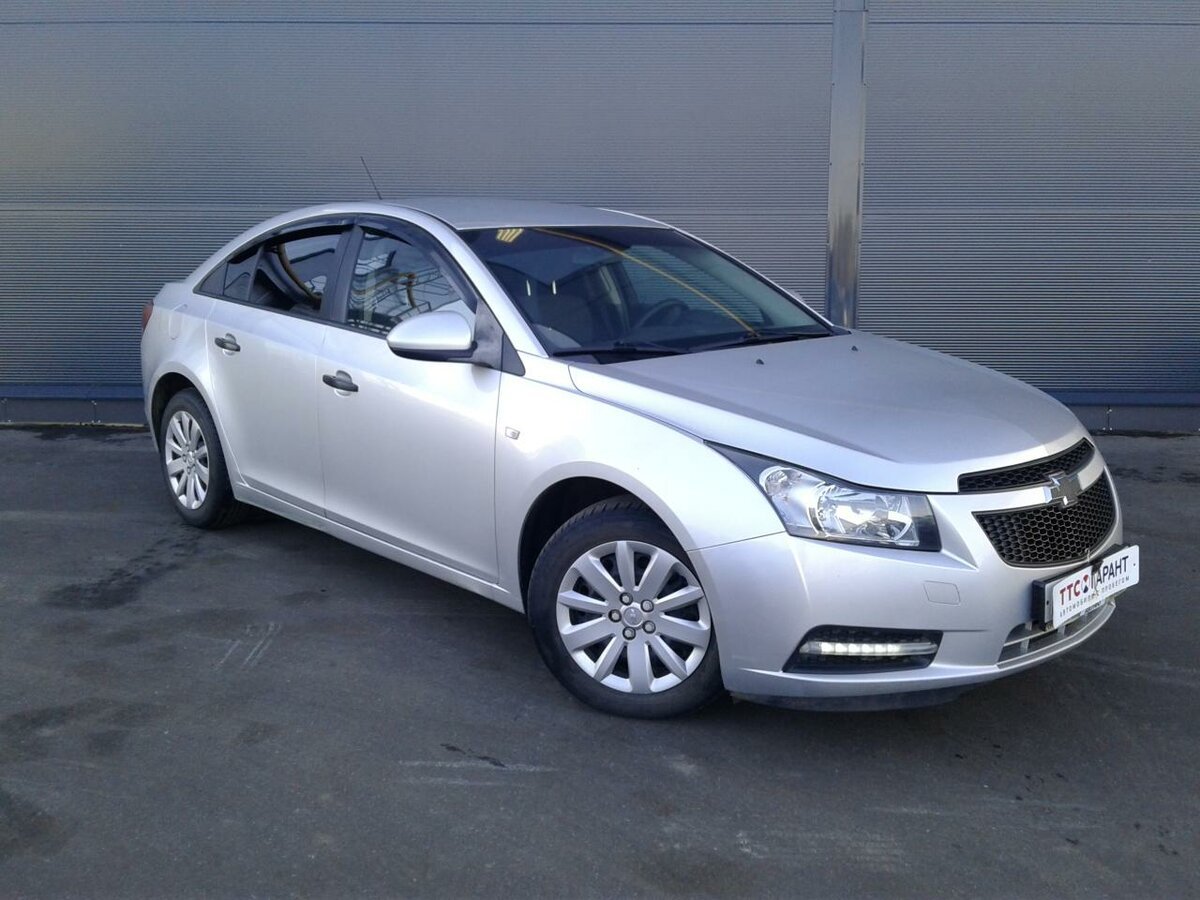 Chevrolet Cruze, 2012 серебряный