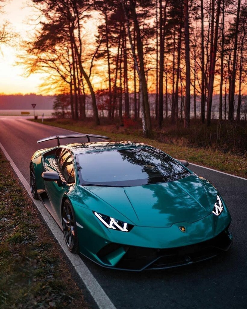 Lamborghini Aventador 2019