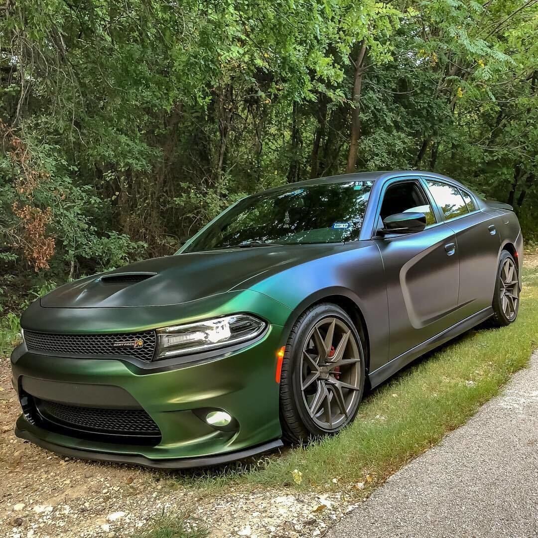 Dodge Charger srt Hellcat