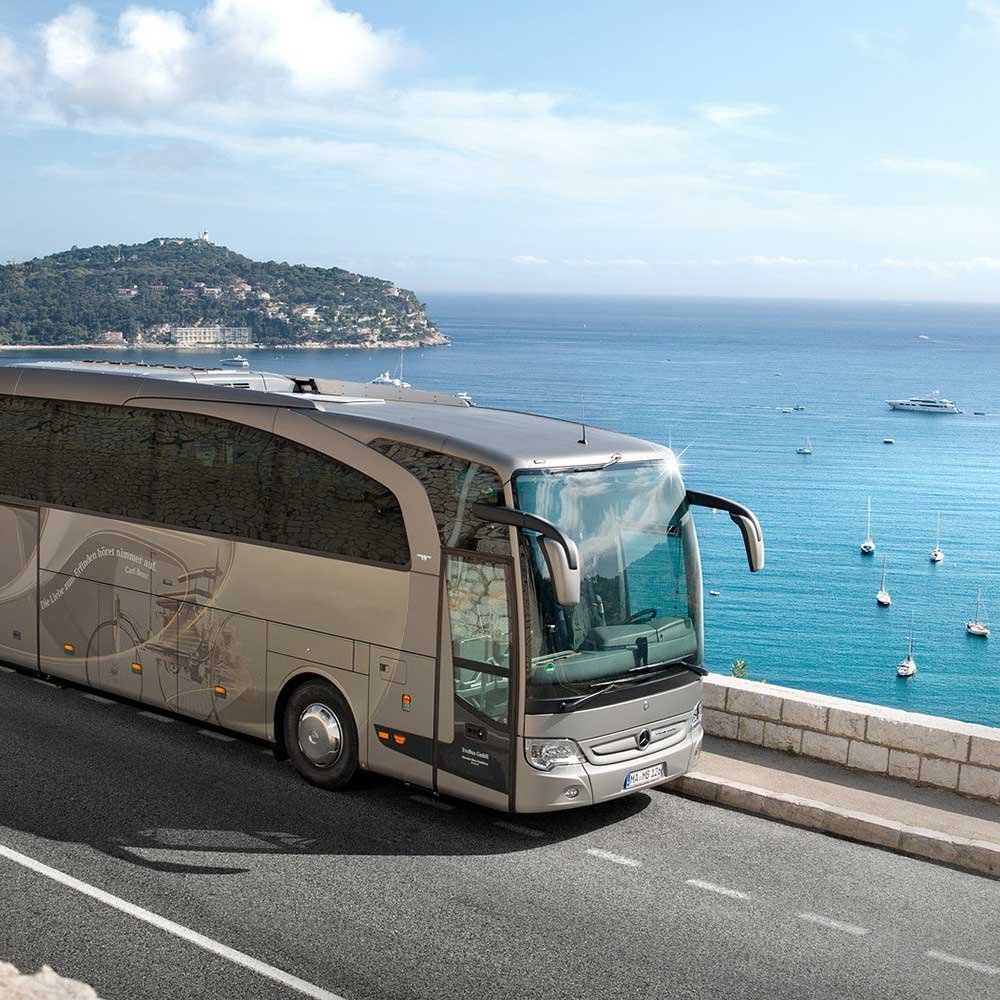 Автобусный тур из владимира на море. Мерседес Бенц Травего. Mercedes Benz Travego 2023. Туристический автобус. Автобусный тур к морю.