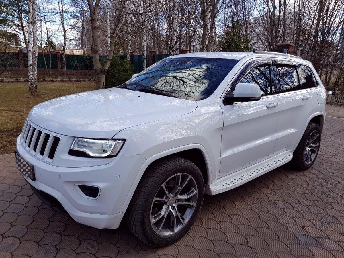 Jeep Grand Cherokee 2014 белый