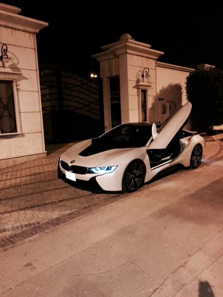 BMW i8