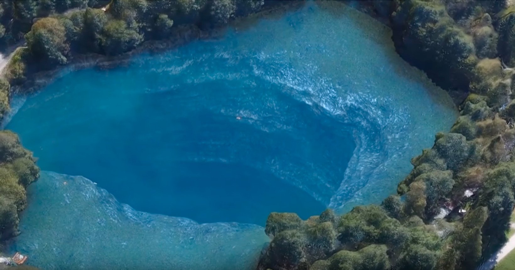 Озеро 5 см глубина. Голубое озеро «Черек-кёль&. Озеро Церик-Кель. Озеро Церик-кёль Кабардино-Балкария. Голубое озеро Церик-Кель.