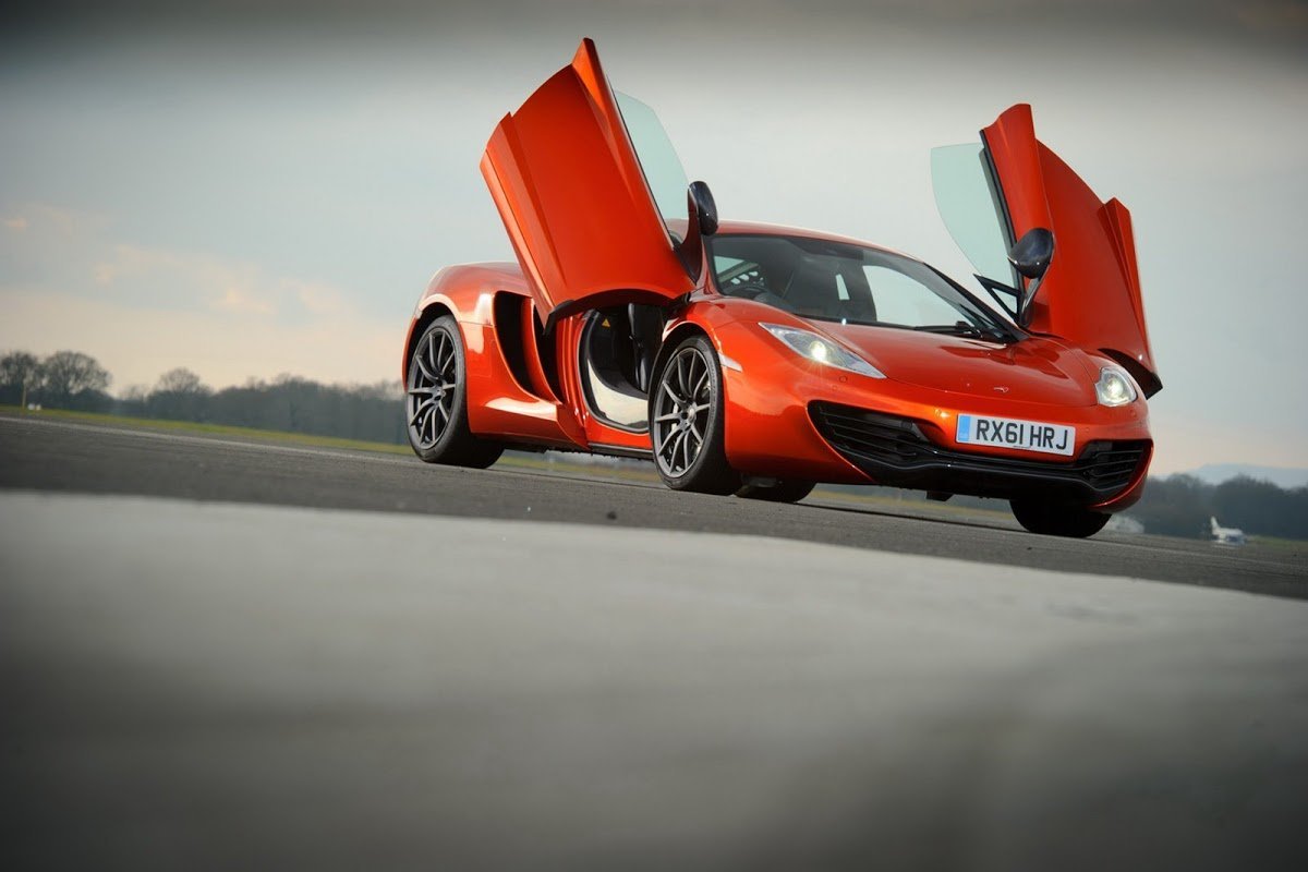 2011 MCLAREN 12c Coupe