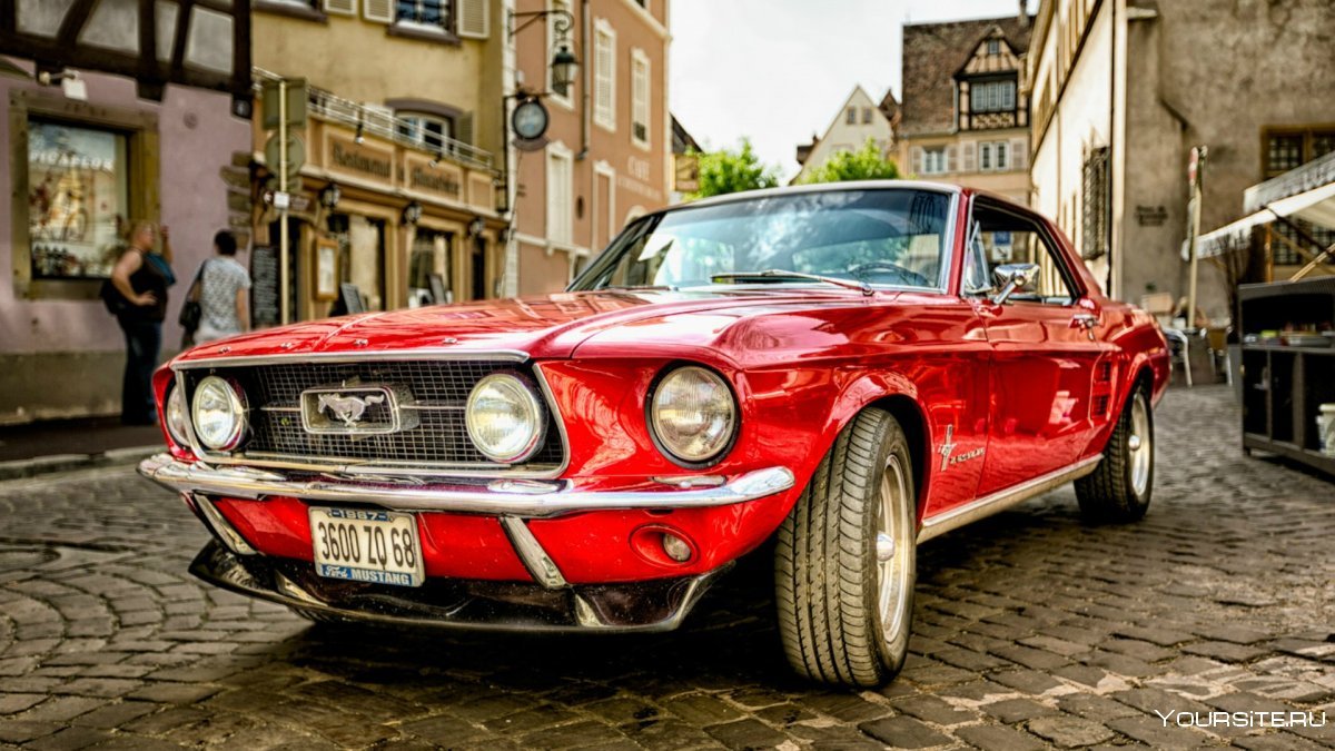 Ford Mustang красный старый