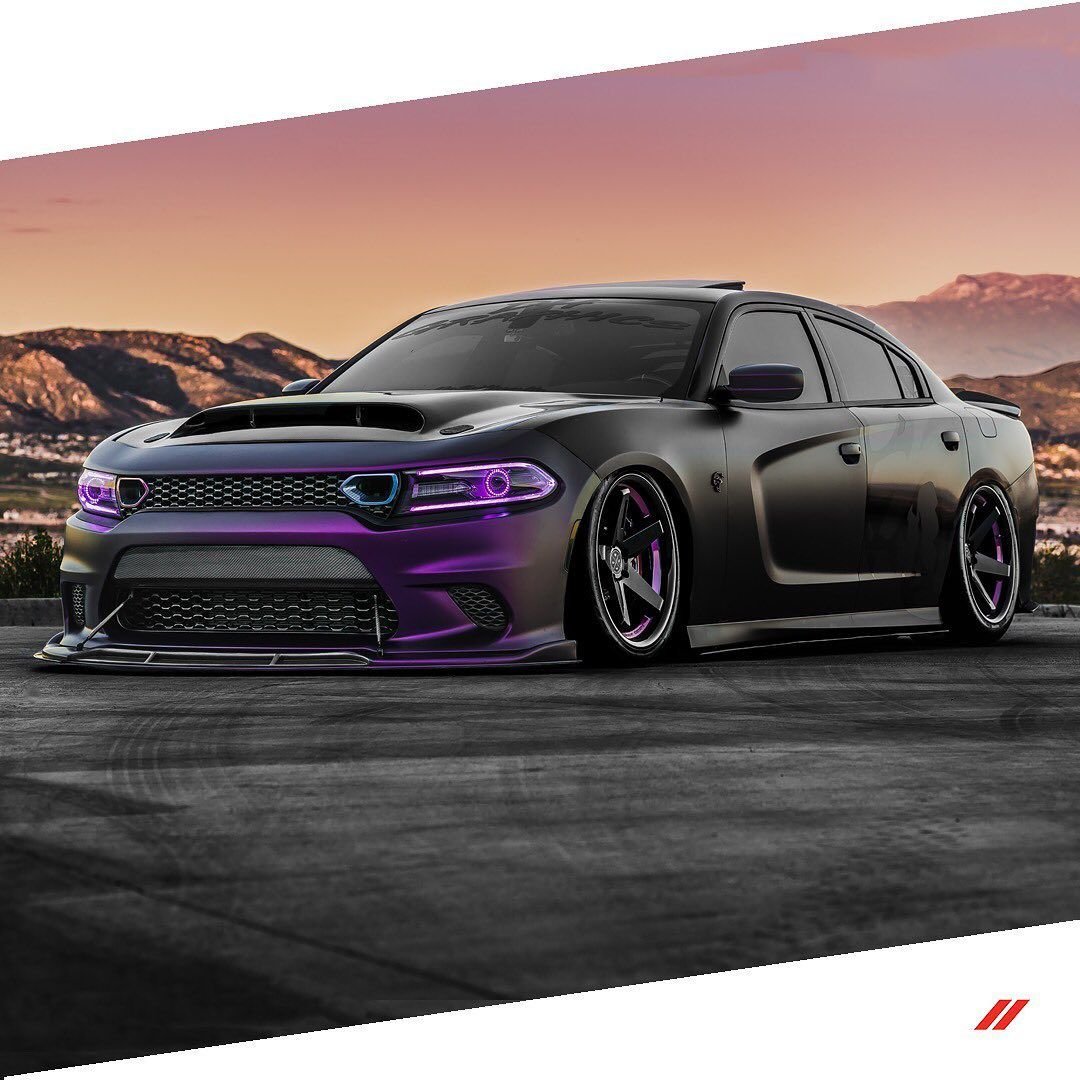 Dodge Charger srt stance