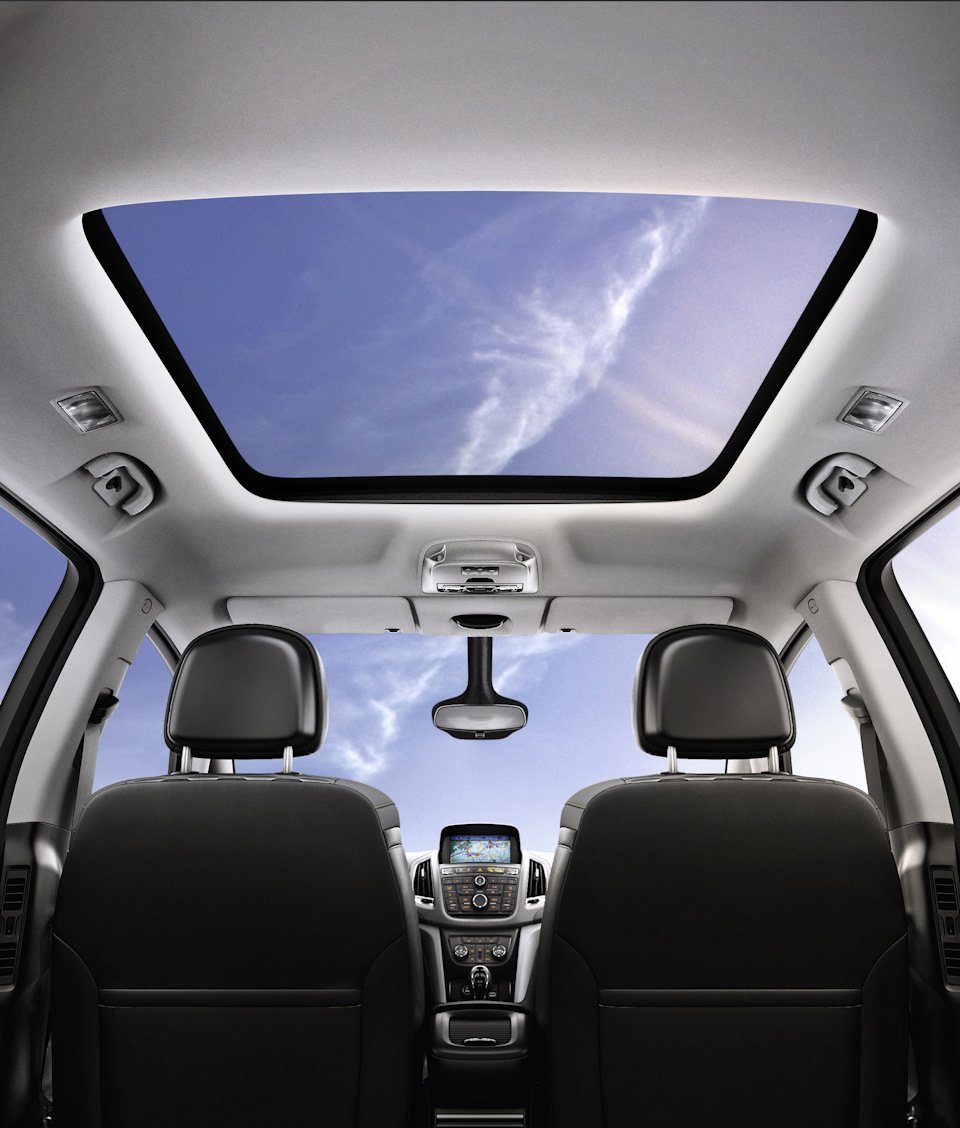 Opel Zafira Tourer 2012