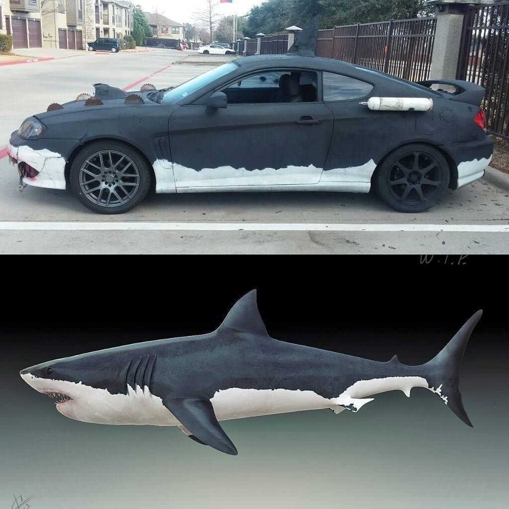 Машина похожая на акулу