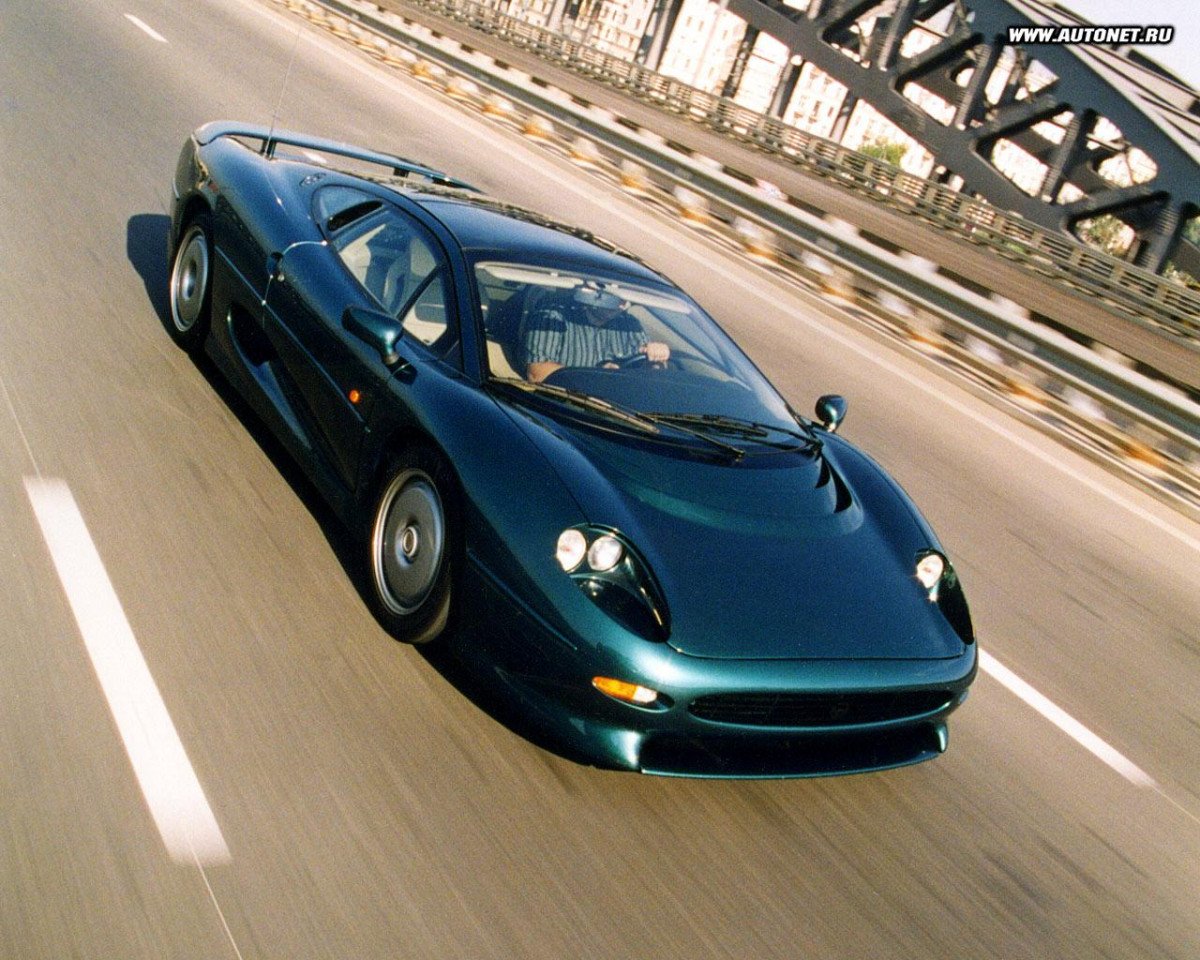 Ягуар xj220 гоночный