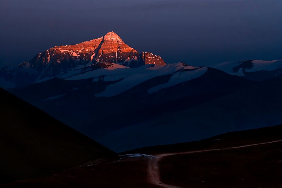 Тибет Эверест ночью