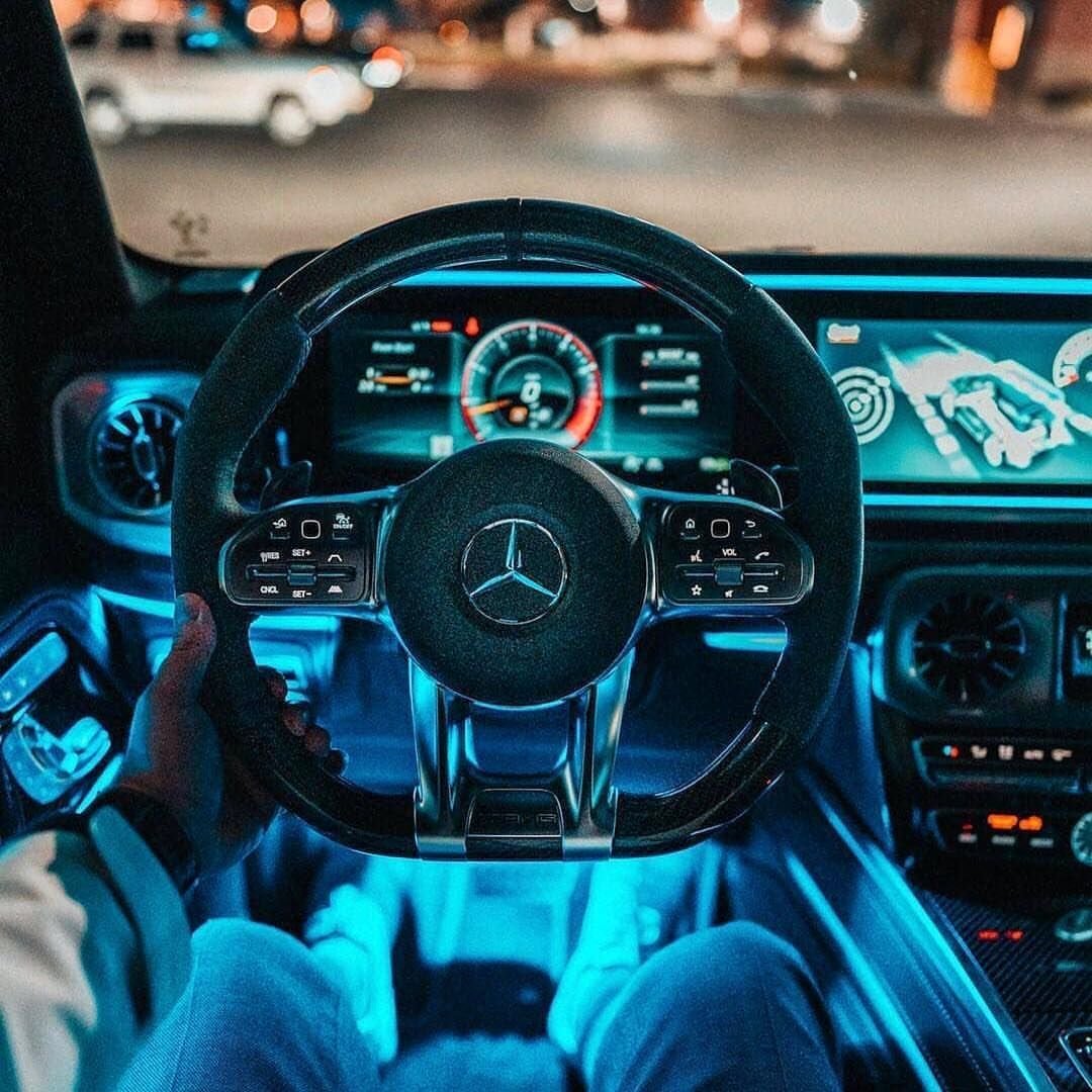 G63 AMG салон ночью