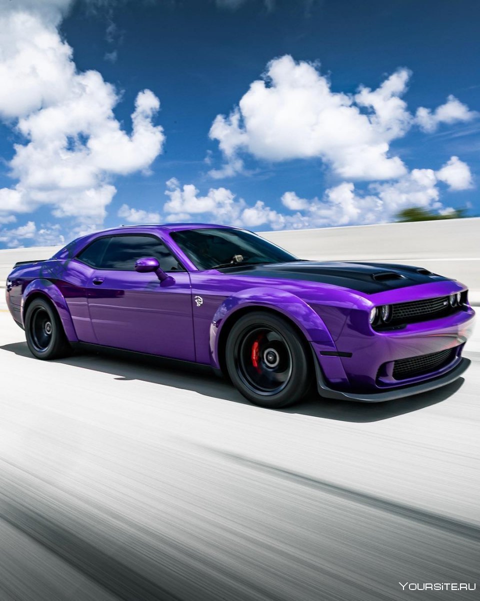 Dodge Challenger srt Hellcat 2020