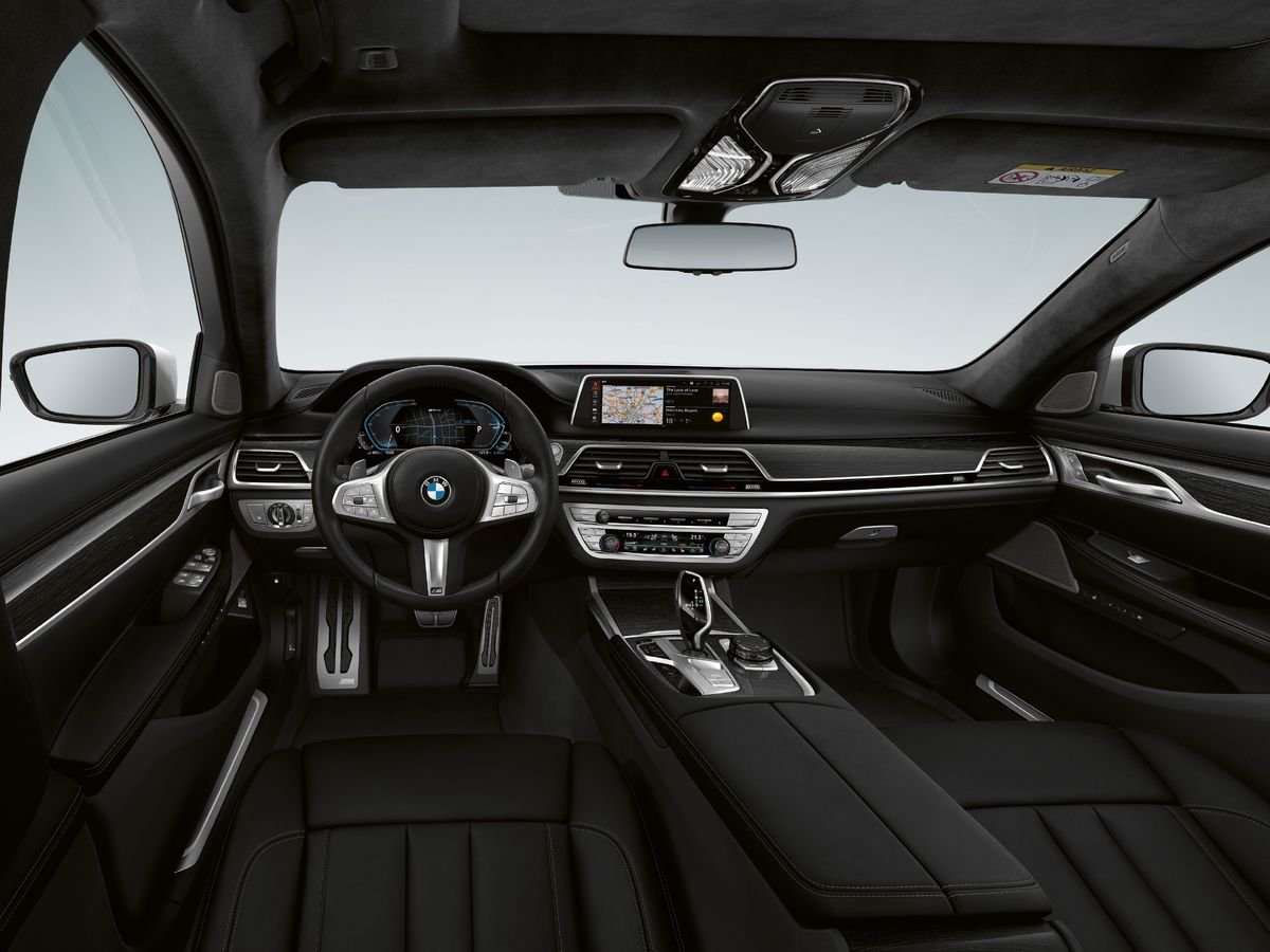 BMW m7 2020 салон