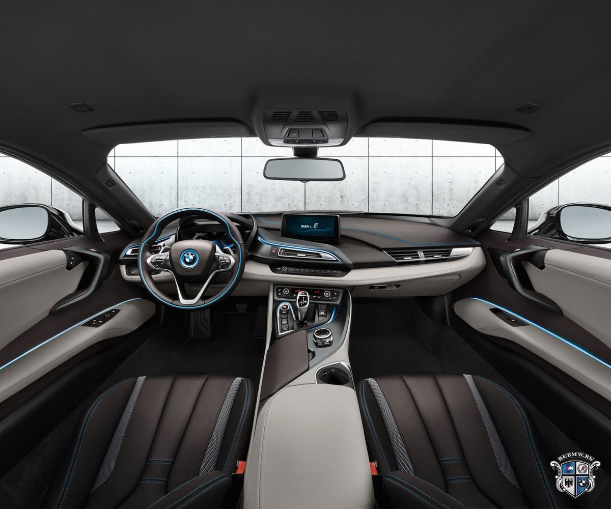 BMW i8 Coupe 2020 салон
