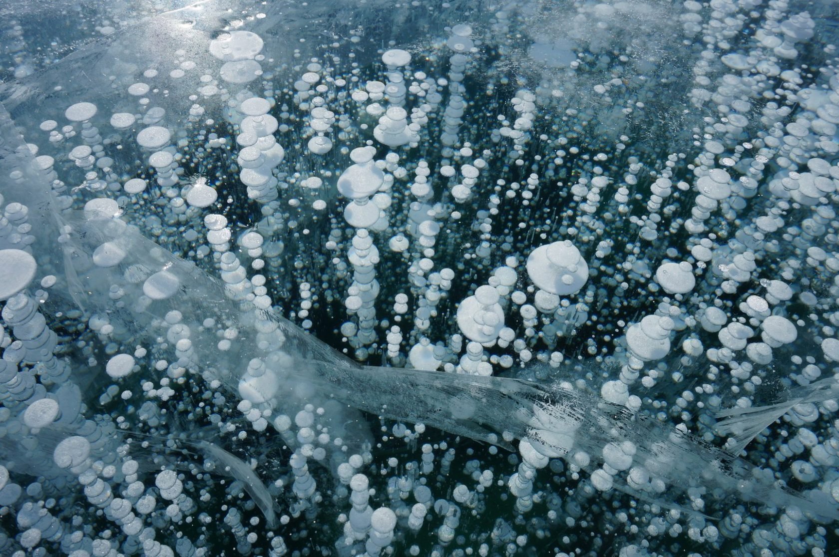 Лед с пузырьками