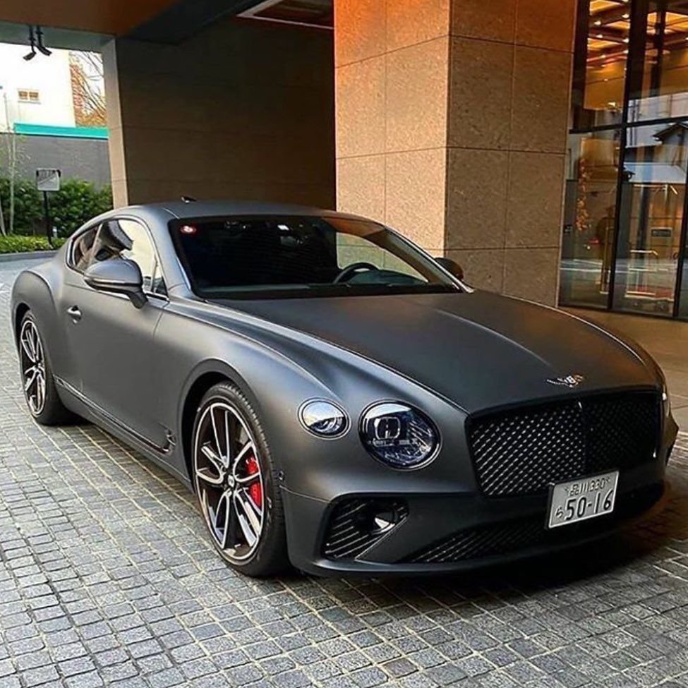 Bentley спорткар