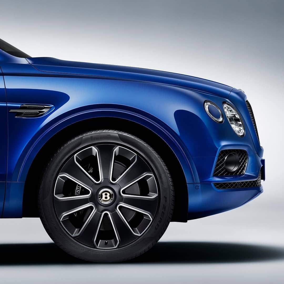 Bentley Bentayga Exterior