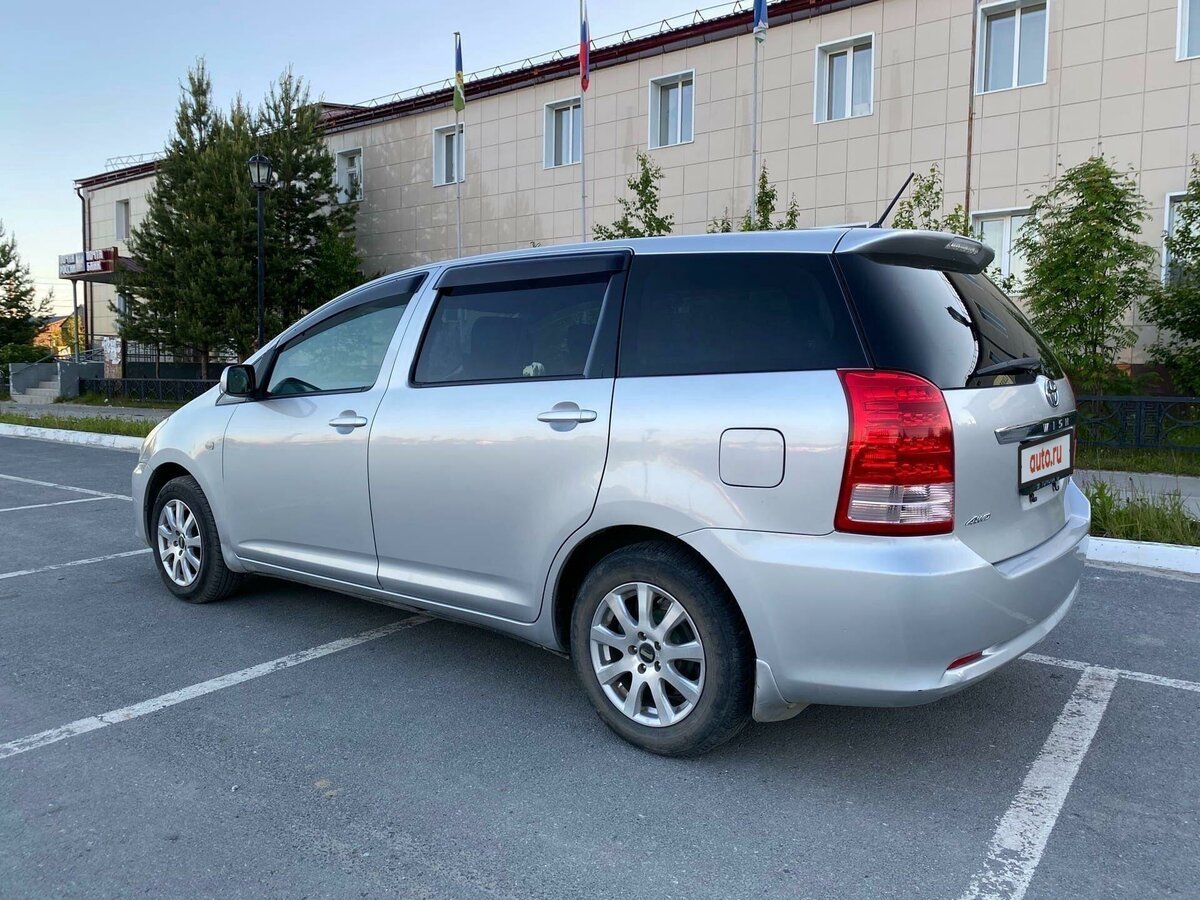 Toyota Wish 1f7