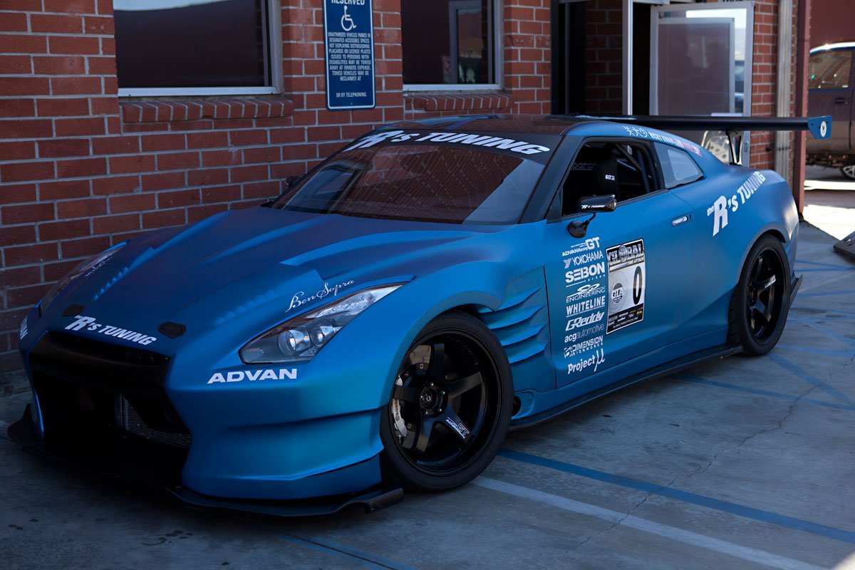 Nissan Skyline r35 GTR Форсаж