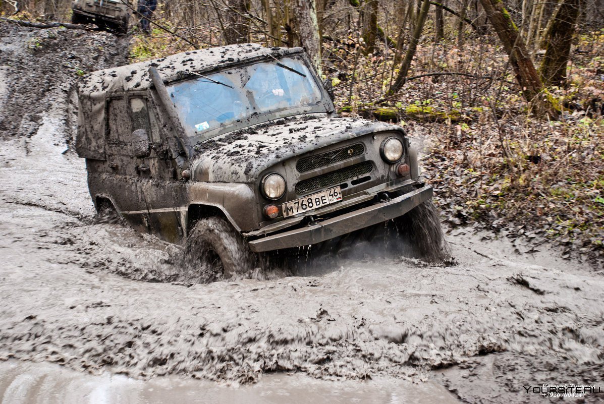 УАЗ 469 В грязи