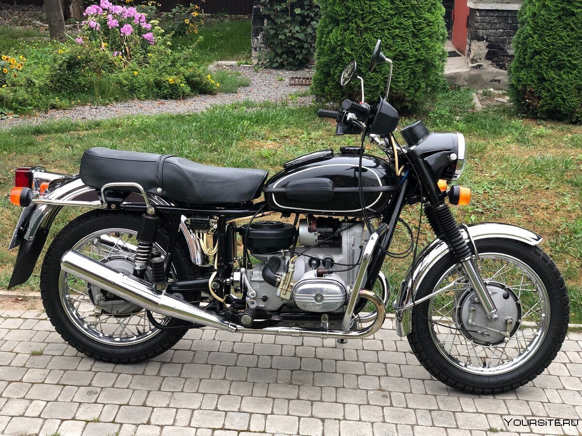 Урал Соло 650