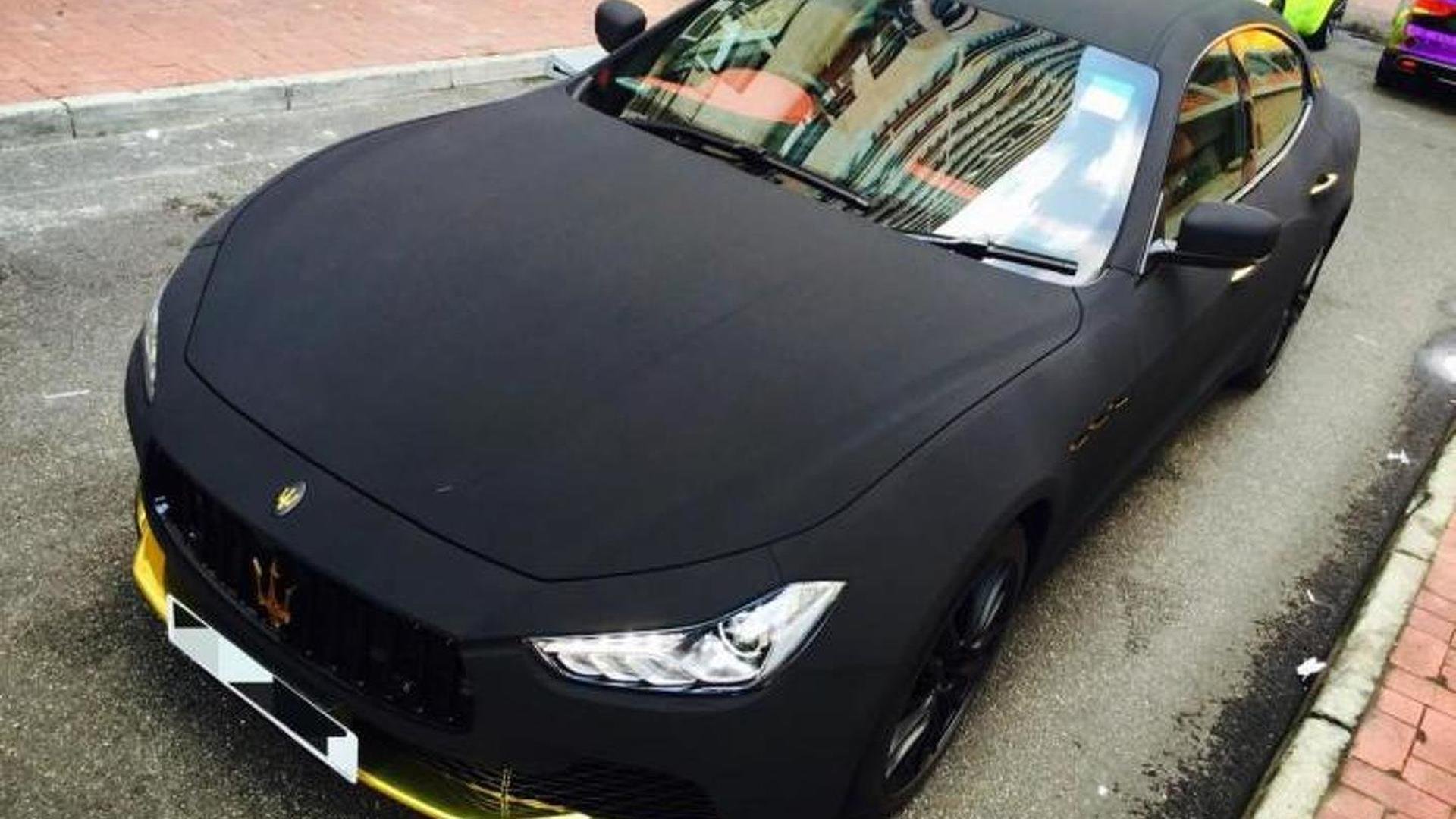 Краска черная глянцевая автомобильная. Matte Black Maserati. Мазерати черная матовая. Мазерати гибли матовая. Черная матовая краска для авто.