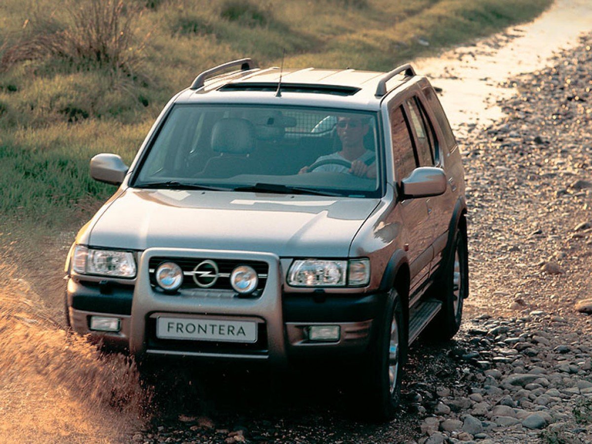 Opel Frontera 2003