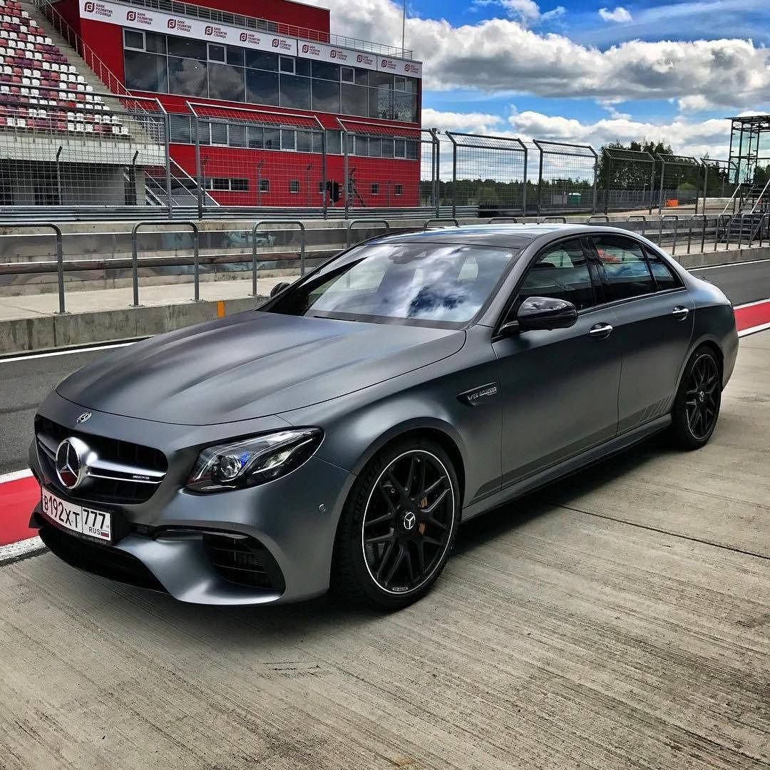 Mercedes Benz e63s AMG