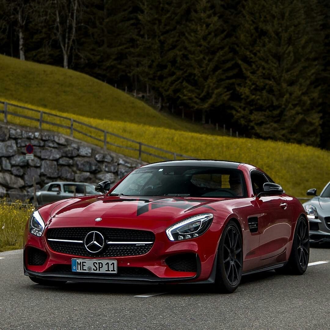 Мерседес Бенц GTS AMG