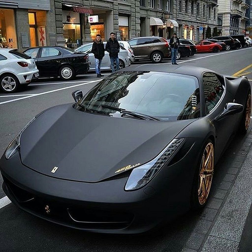 Ferrari 458 чёрная матовая