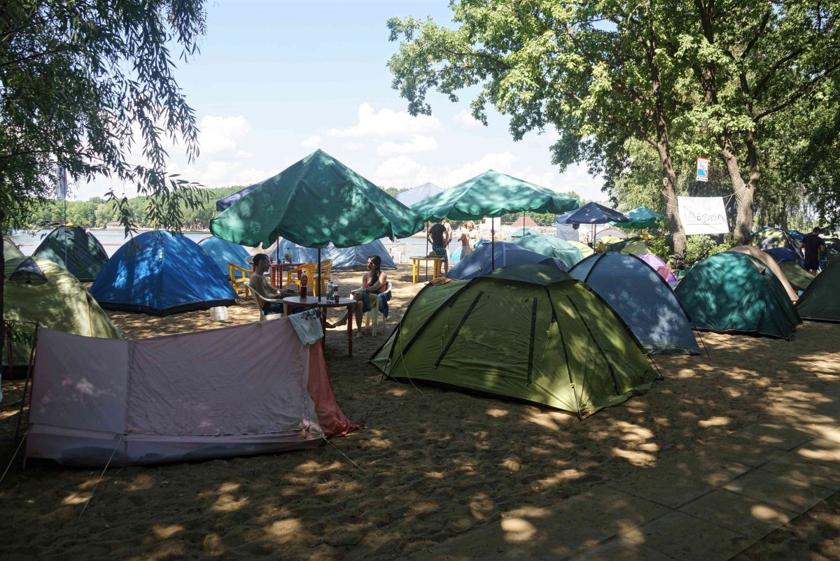 Озеро калды палаточный лагерь