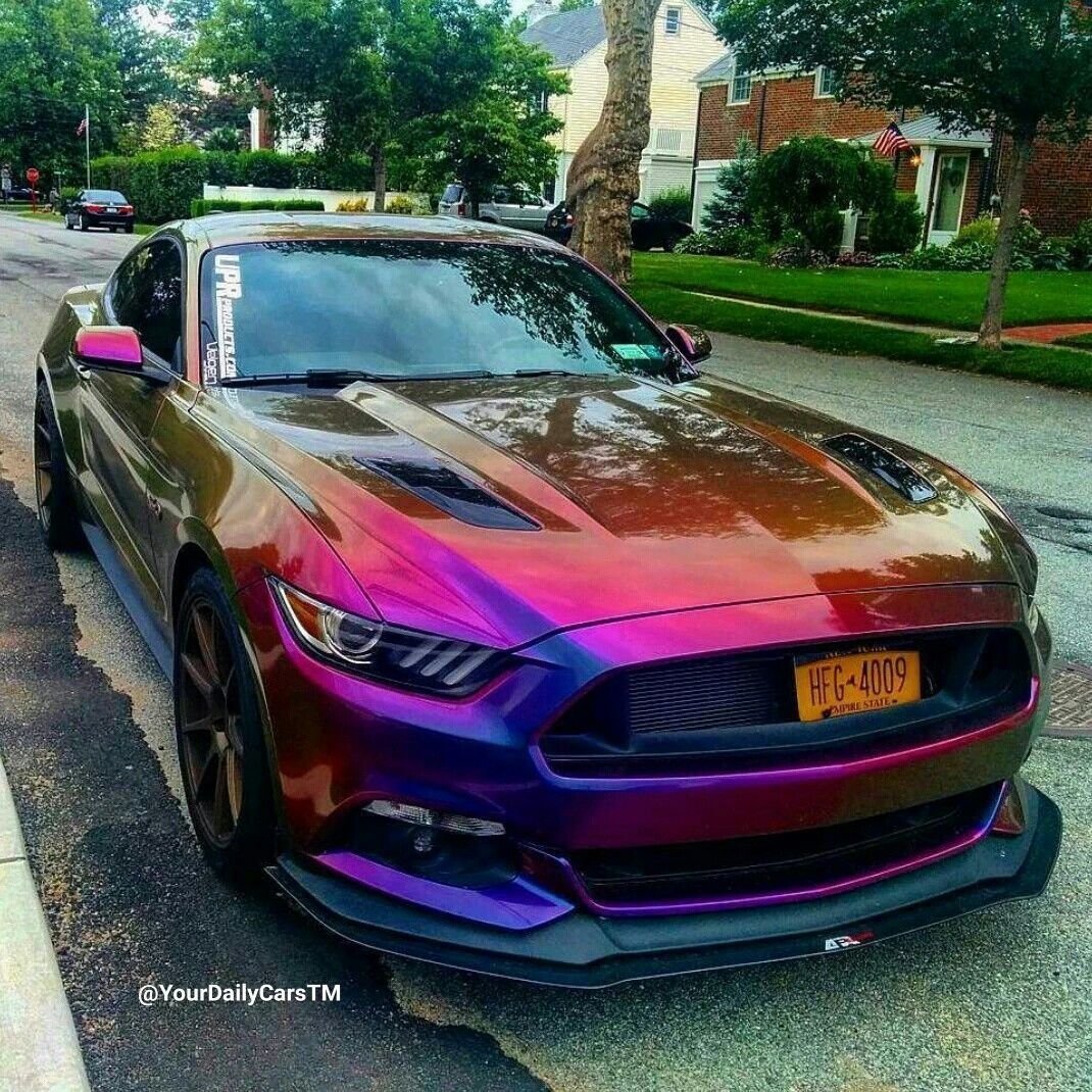 Форд Мустанг 2020 фиолетовый