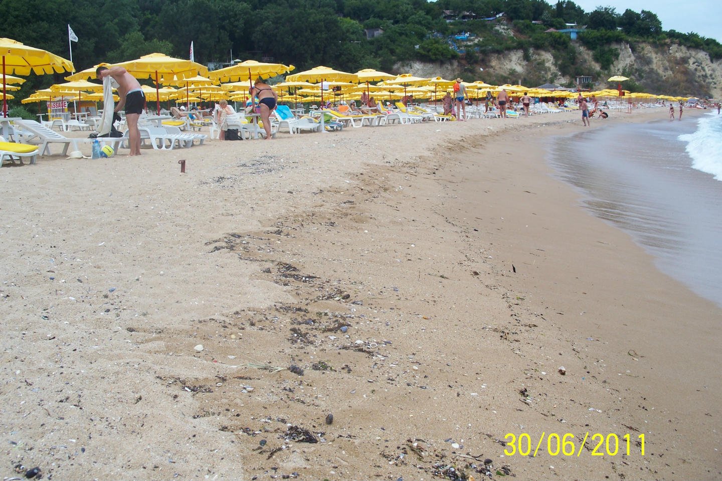 Золотой пляж лермонтово