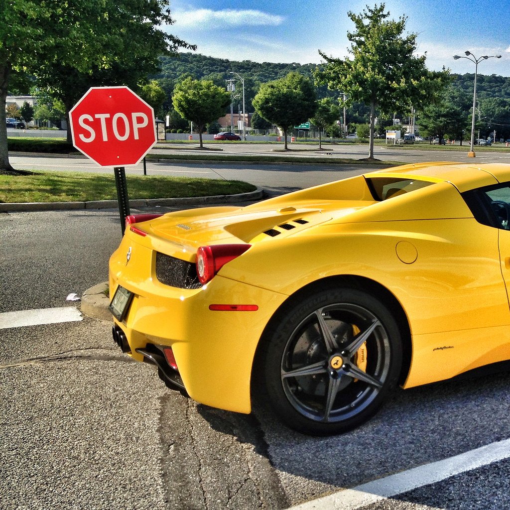 Ferrari 458 Spider Yellow
