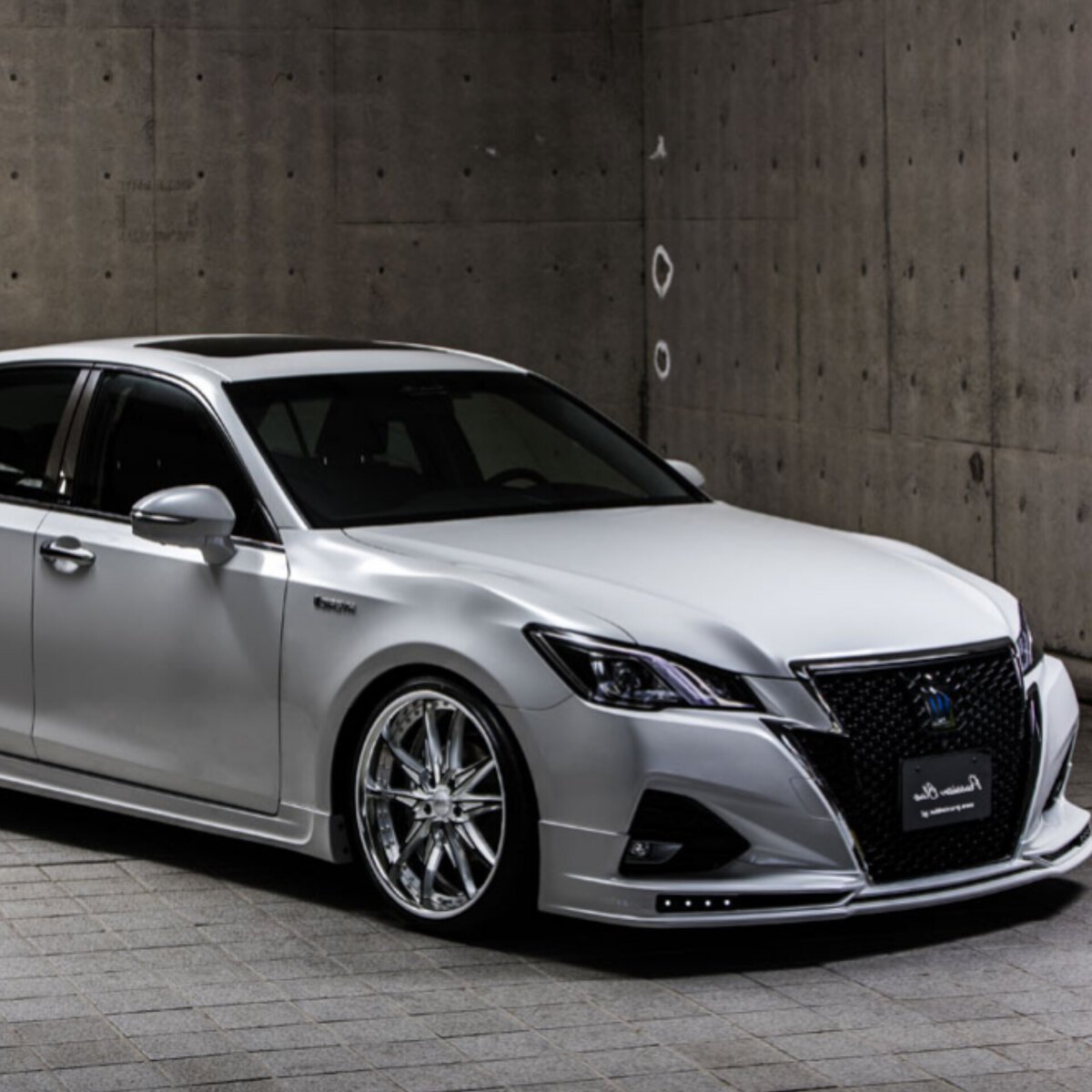 Toyota Crown 210 athlete обвес