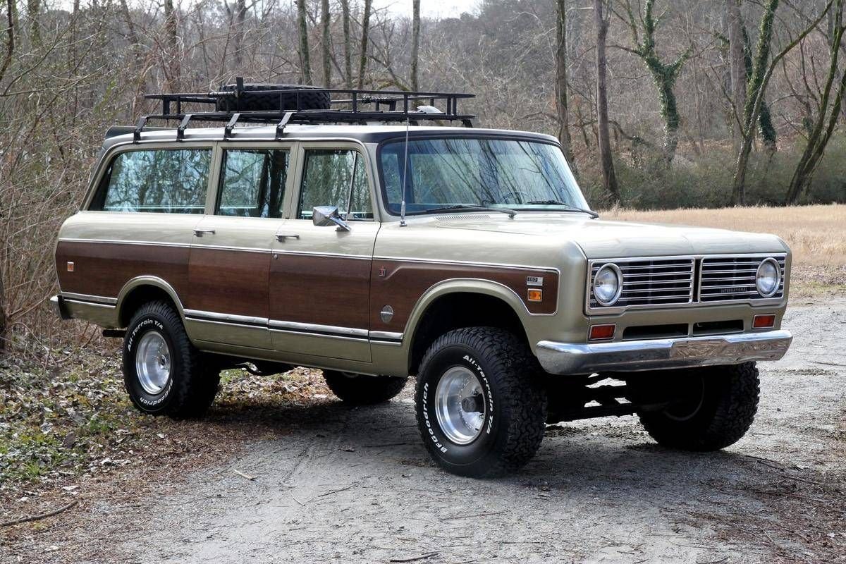 International Harvester Travelall