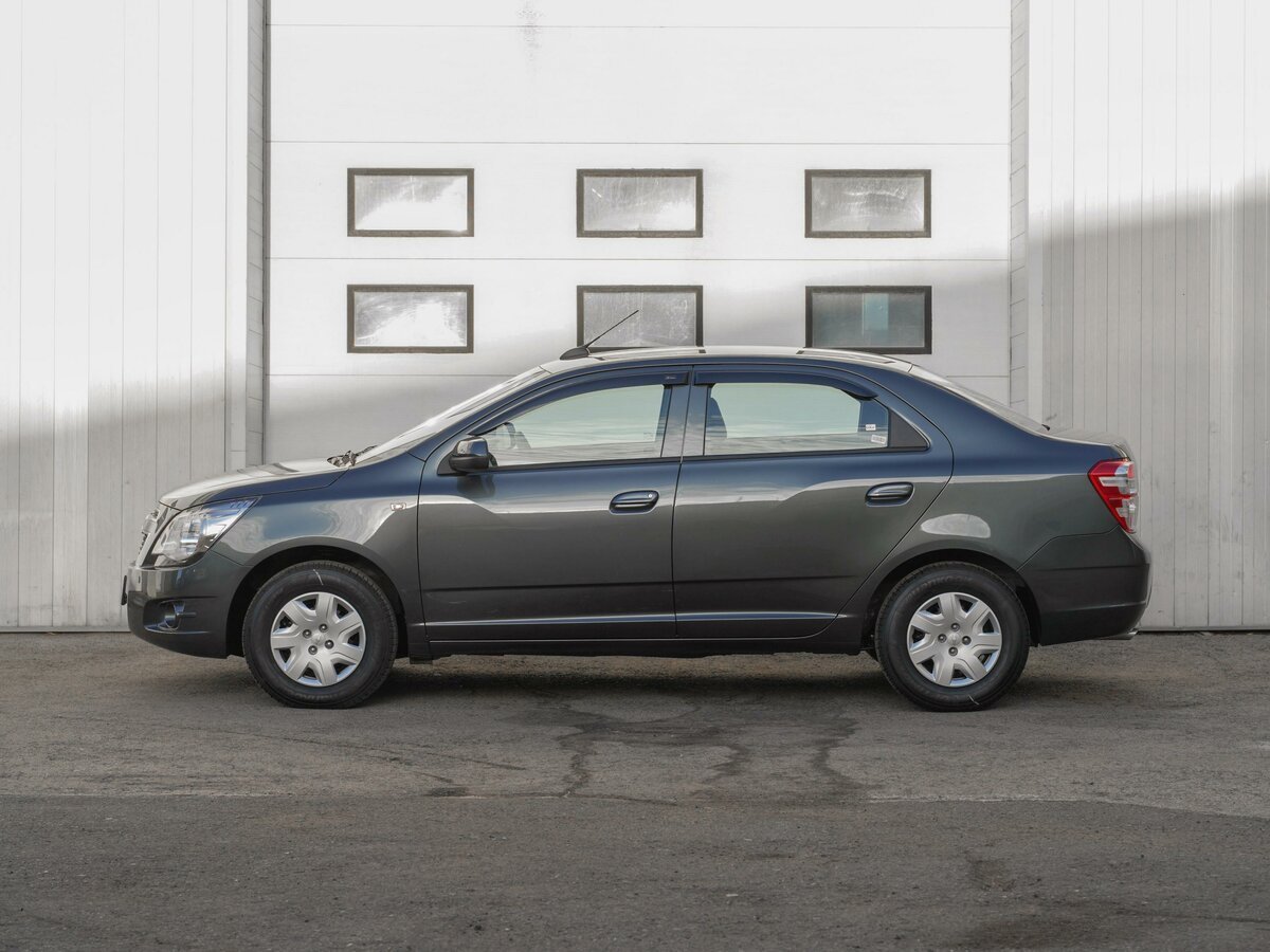 Chevrolet Cobalt II Рестайлинг серый