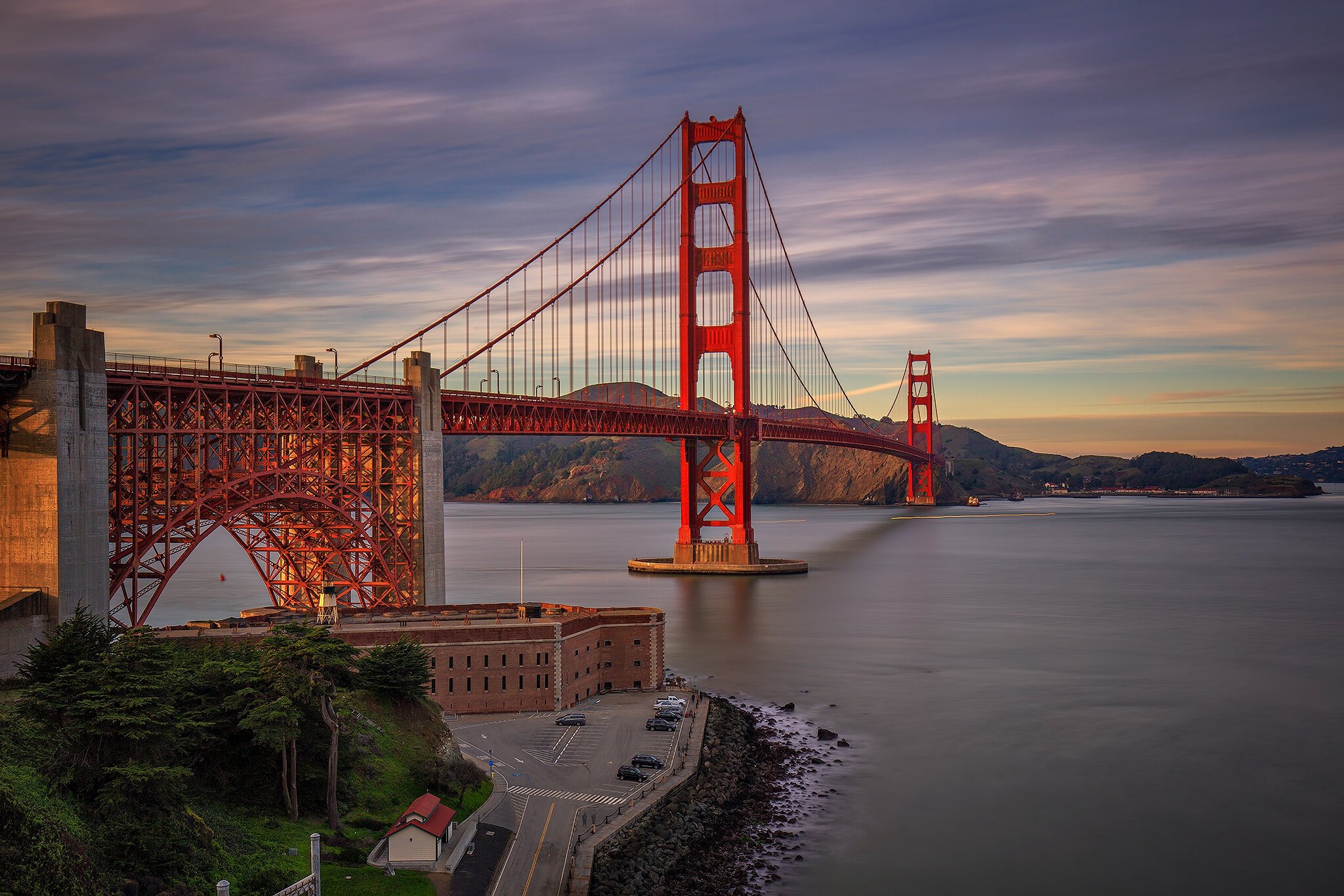 Американский мост. Мост «золотые ворота», Сан-Франциско, Калифорния, США. Голден гейт Сан Франциско. Мост золотые ворота в Сан-Франциско. США мост Голден гейт.