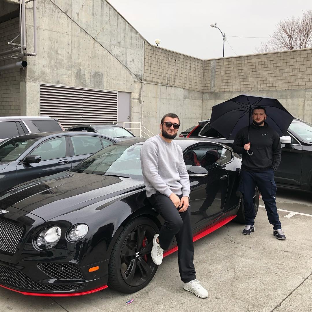 Автопарк Хабиба Нурмагомедова