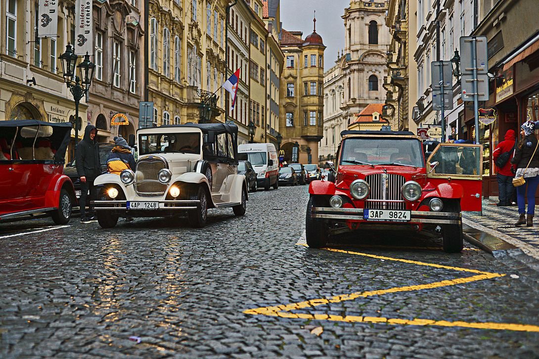 Автомобиль Прага