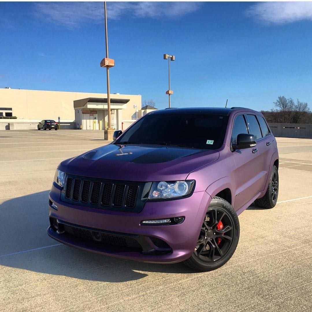 Jeep Grand Cherokee розовый