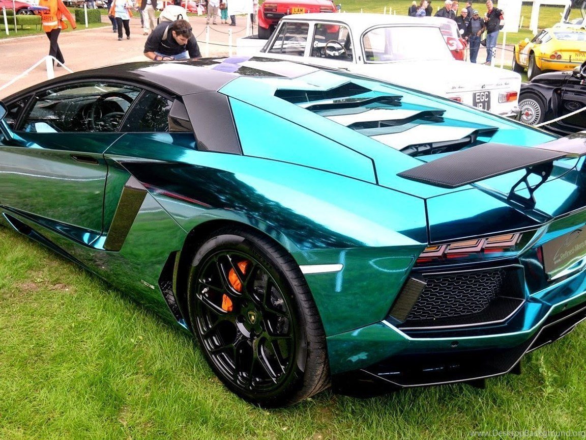 Lamborghini Aventador изумрудный