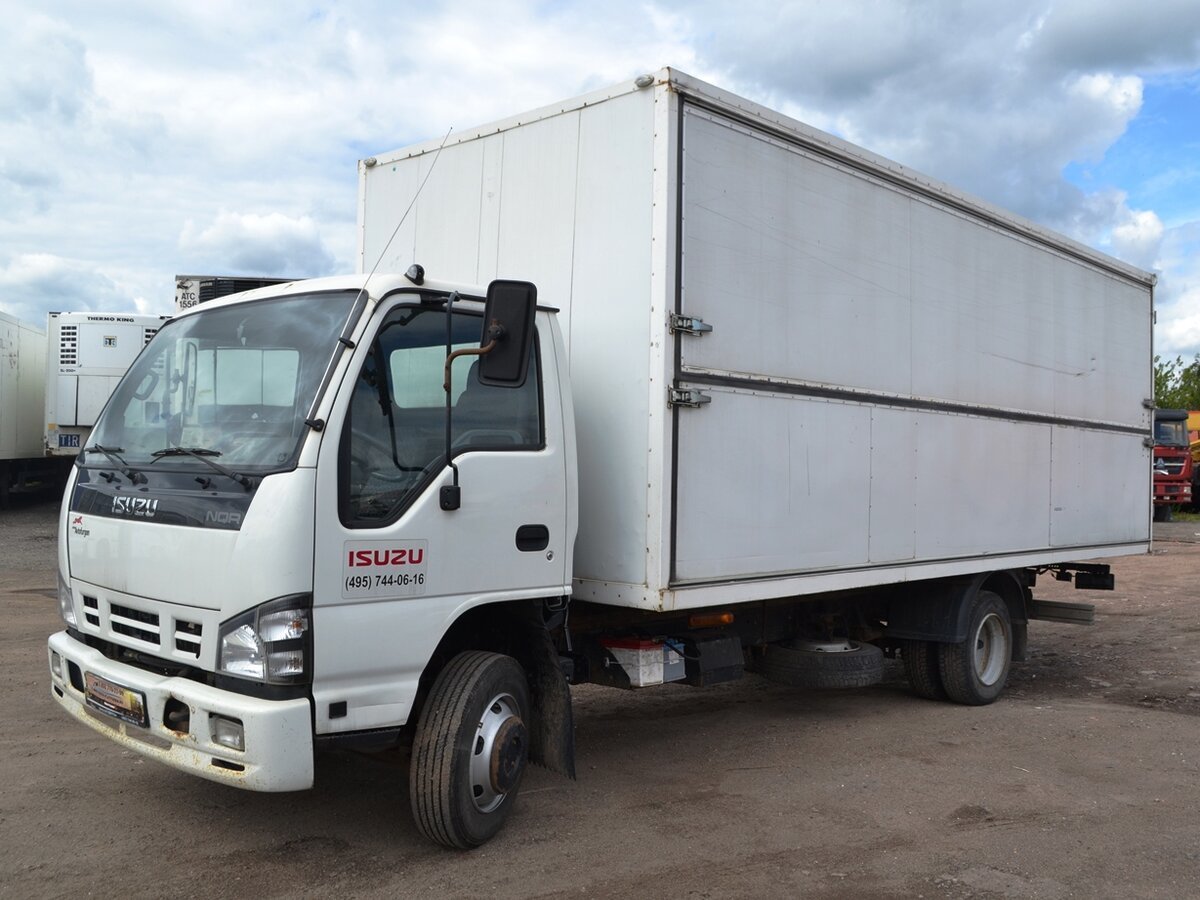 Isuzu Elf 2008