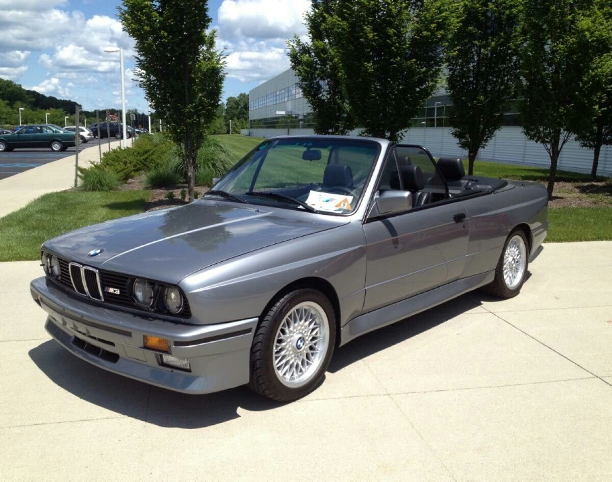 BMW e30 Convertible