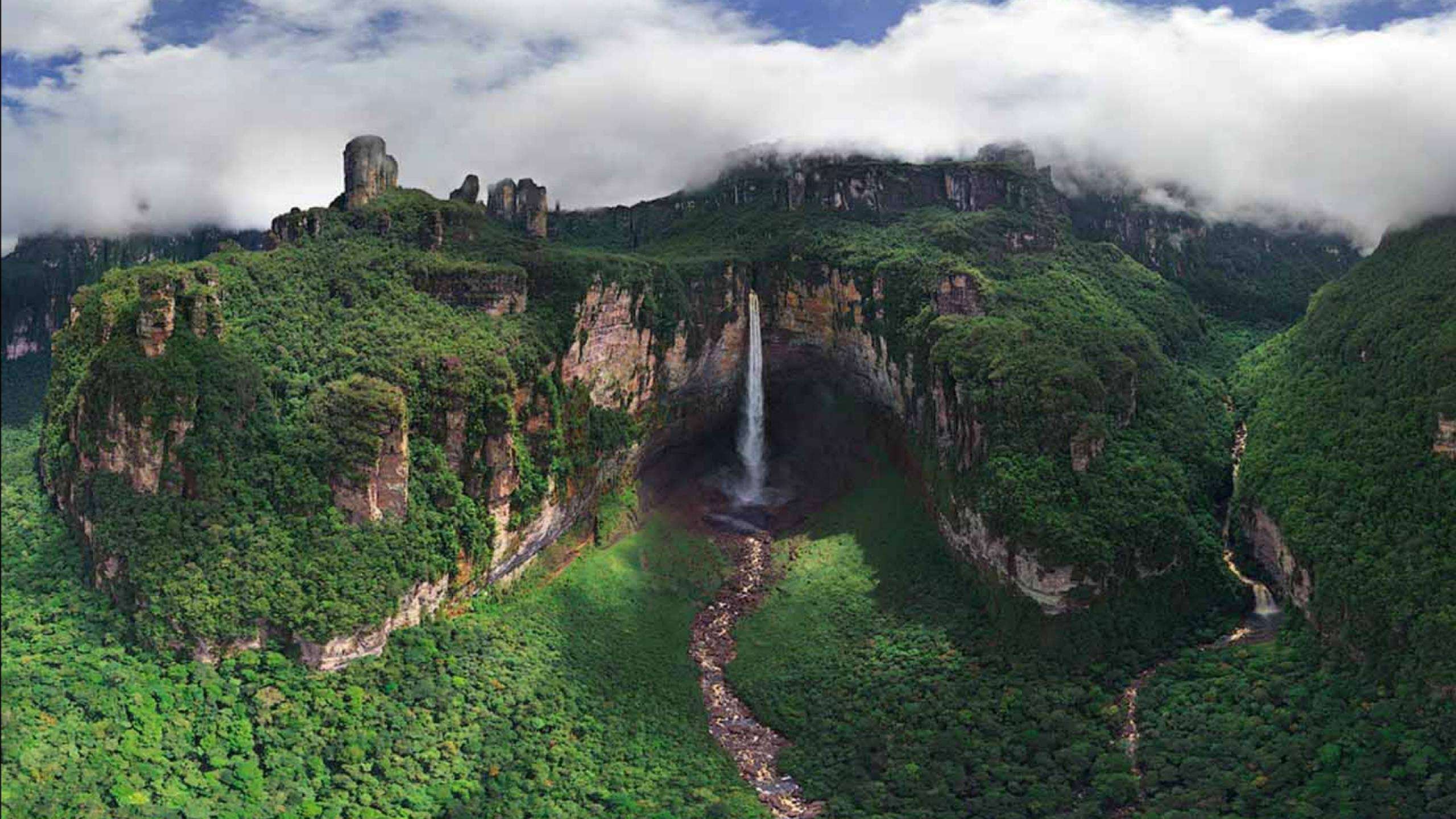 Природные особенности венесуэлы. Водопад Анхель Венесуэла. Тепуи Венесуэла. Водопад сальто Анхель Венесуэла. Венесуэла горы Тепуи.