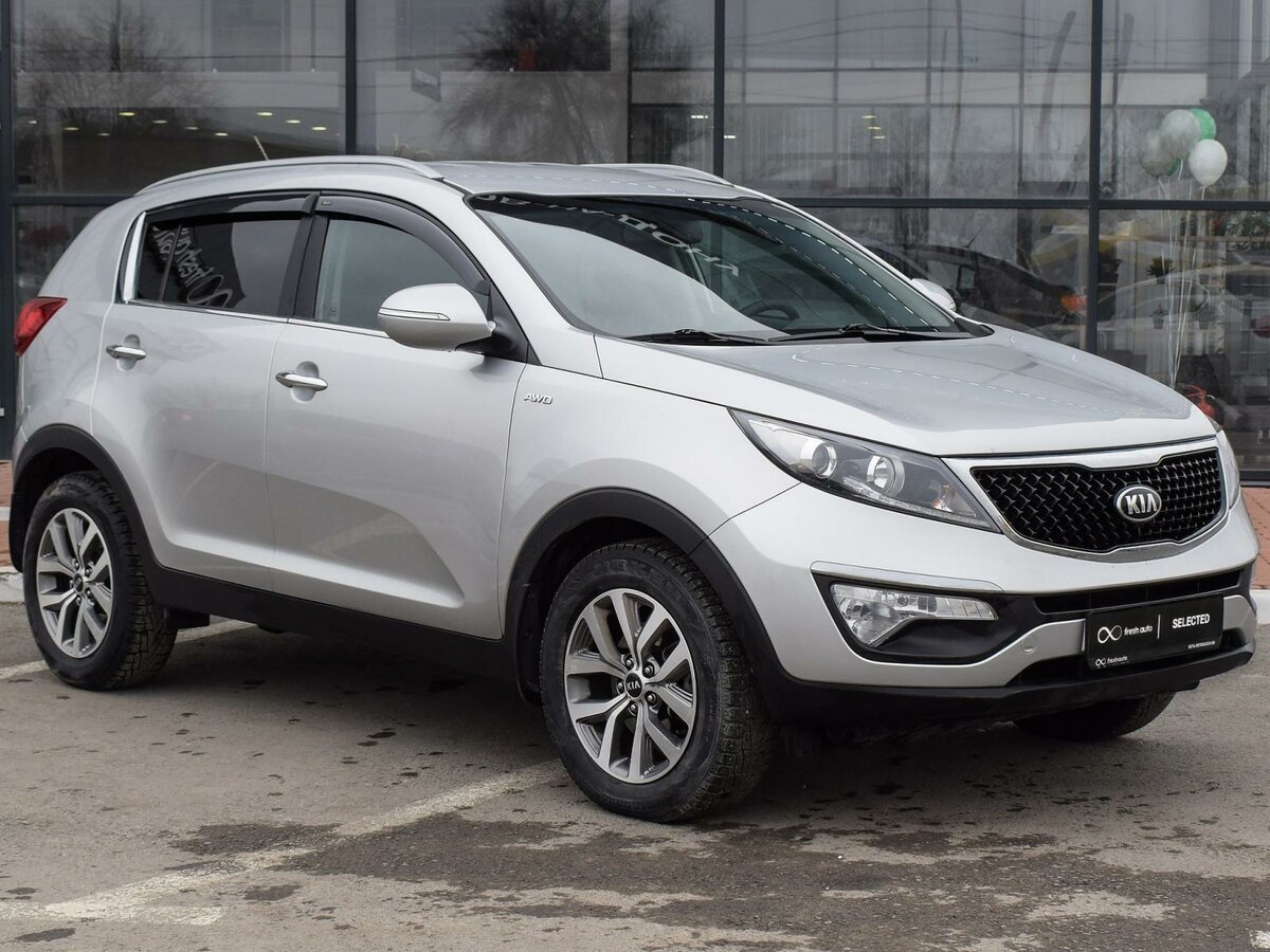 Kia Sportage III Рестайлинг серебристый